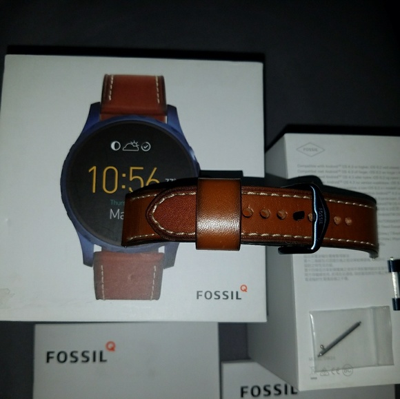 FOSSIL Gent's Wristwatch DW2A
smartwatch - Picture 4 of 4